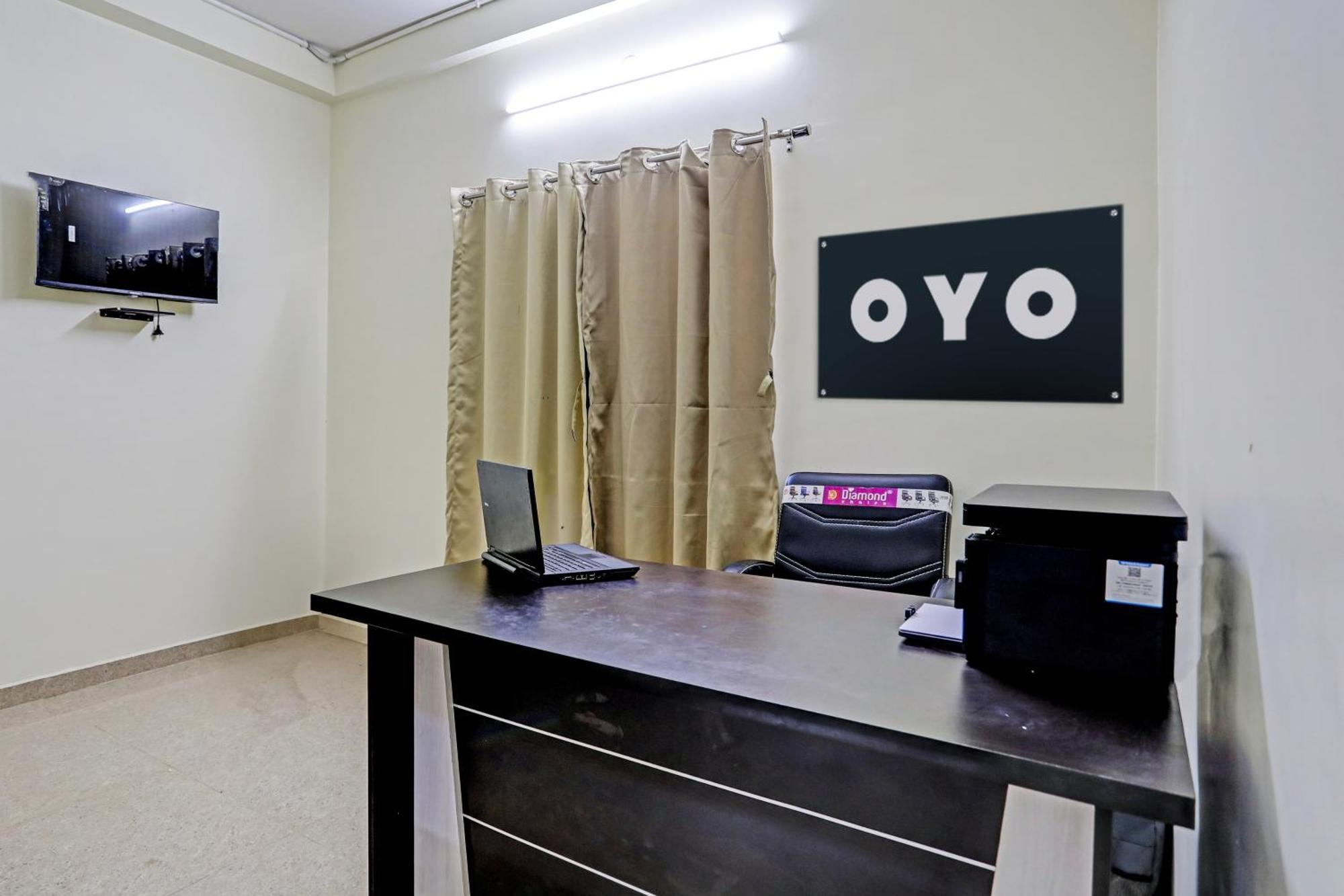 נאגפור Hotel O P S מראה חיצוני תמונה